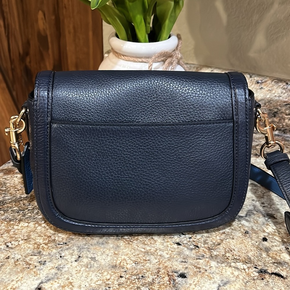 COACH EUC Saddle Leather Horse & Carriage  Crossbody Midnight Blue - Picture 5 of 10